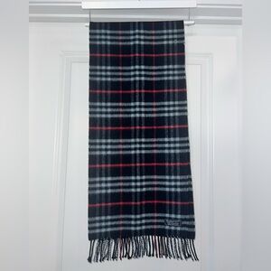 Burberrys Vintage Scarf Black 100% Cashmere, see disc for call out